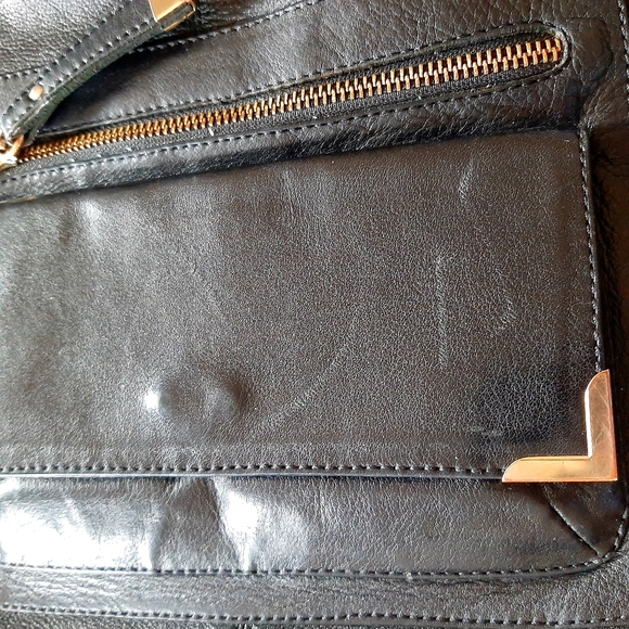 Danier Genuine Leather Bag - Picture 12 of 12